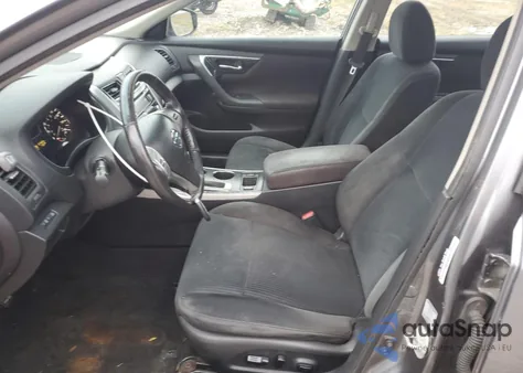 2015 Nissan Altima 2.5 из США, поврежденный, VIN 1N4AL3AP2FC469791